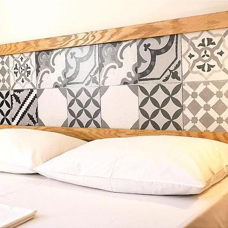 Central Apartment, Fully Equipped Himare Bagian luar foto