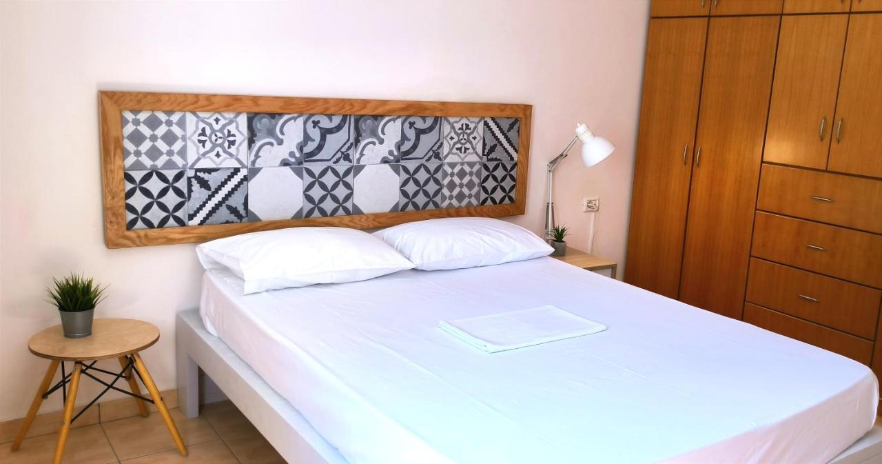 Central Apartment, Fully Equipped Himare Bagian luar foto