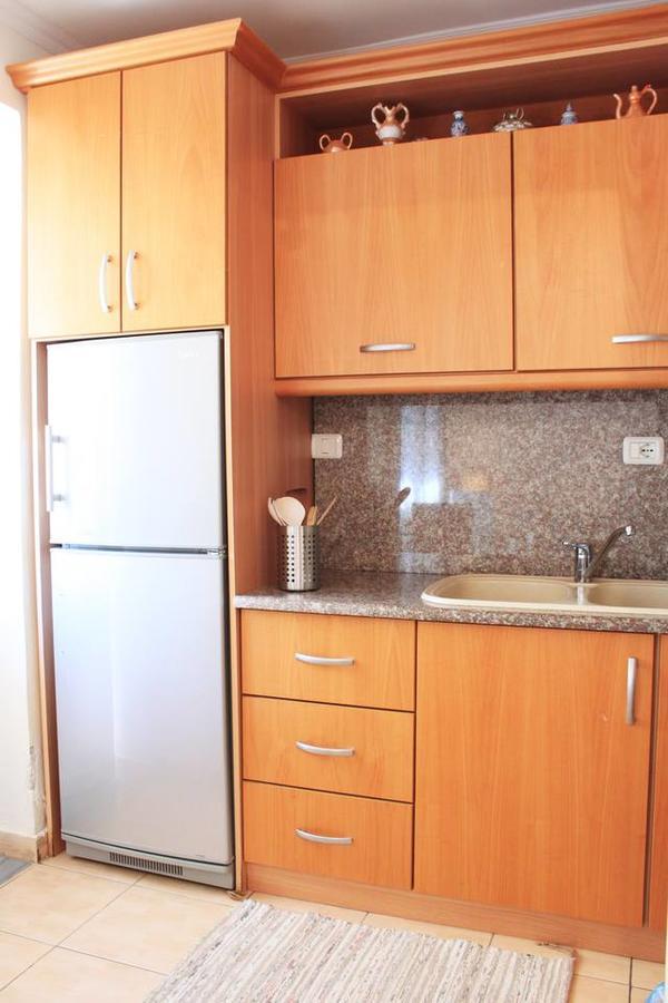 Central Apartment, Fully Equipped Himare Bagian luar foto